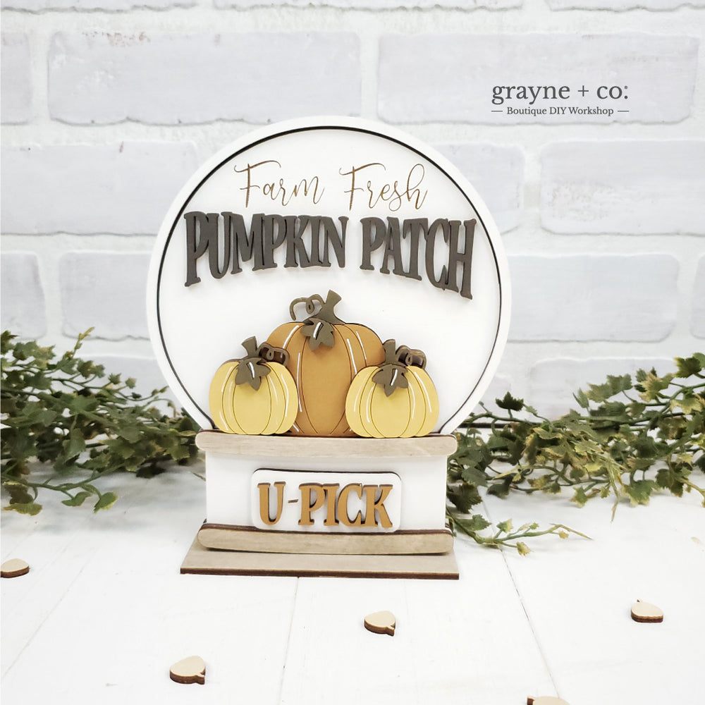 
                
                    Load image into Gallery viewer, INTERCHANGEABLE Snow Globe DIY Kit - Fall Theme
                
            