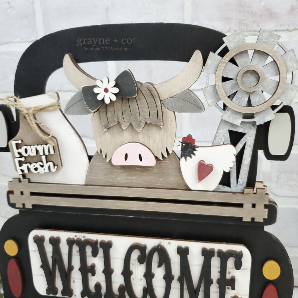 
                
                    Load image into Gallery viewer, HIGHLAND COW Themed Add on Interchangeable Farmhouse Truck, Breadboard + Round Sign Bases - Wood Blank Kit
                
            
