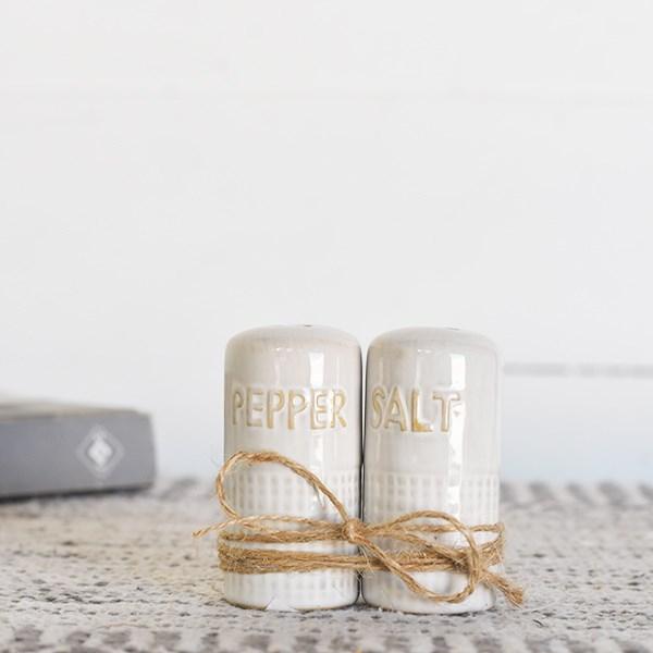 
                
                    Load image into Gallery viewer, PD Home Retail Salt &amp;amp; Pepper Shakers
                
            